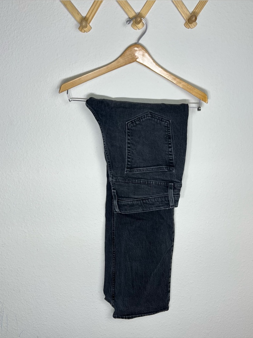 GOODFELLOW • men’s black straight jeans size 32